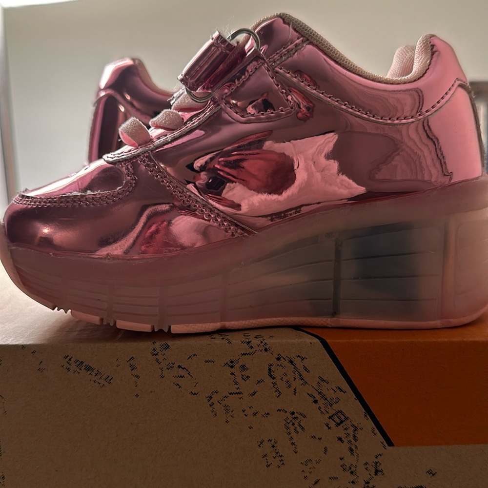 Heelys girls toddler Roller blade shoes